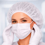 Kit 350 Máscaras Descartáveis + Luvas Nitrilo + Toucas Branco - Imagem 5